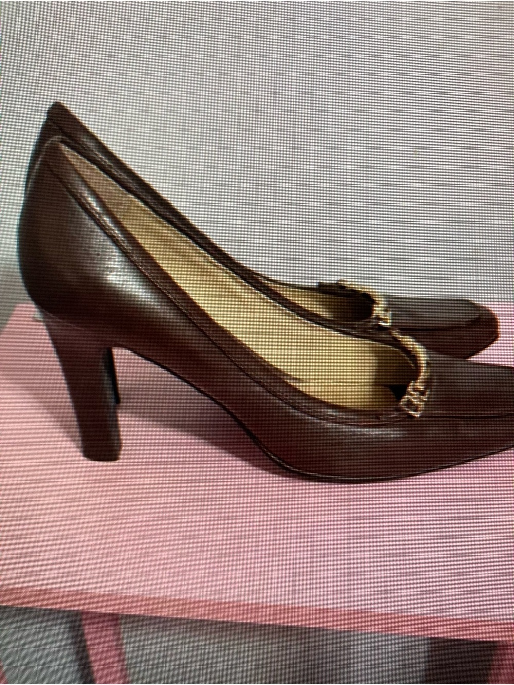 Classic Brown Leather High Heel Pumps with Chain Accent